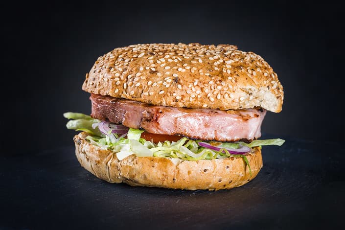 Burger mit Thunfisch Steak